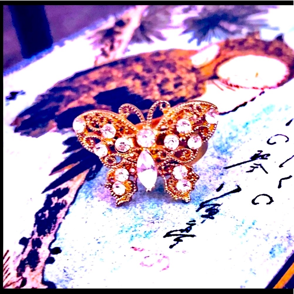 Butterfly Rhinestone Gold tone adjustable ring - Picture 3 of 10